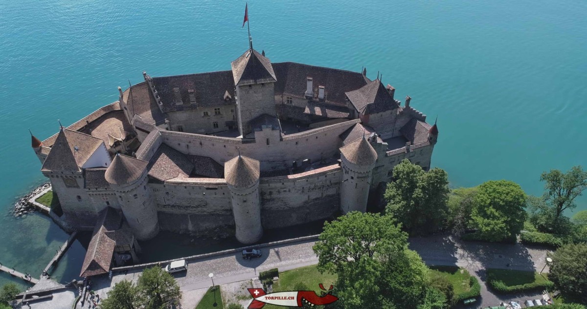 Le château de Chillon vu d'un drone.
