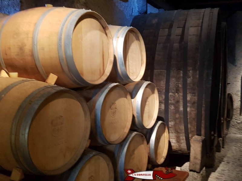 des barils dans le château d'aigle des barils dans le château d'aigle