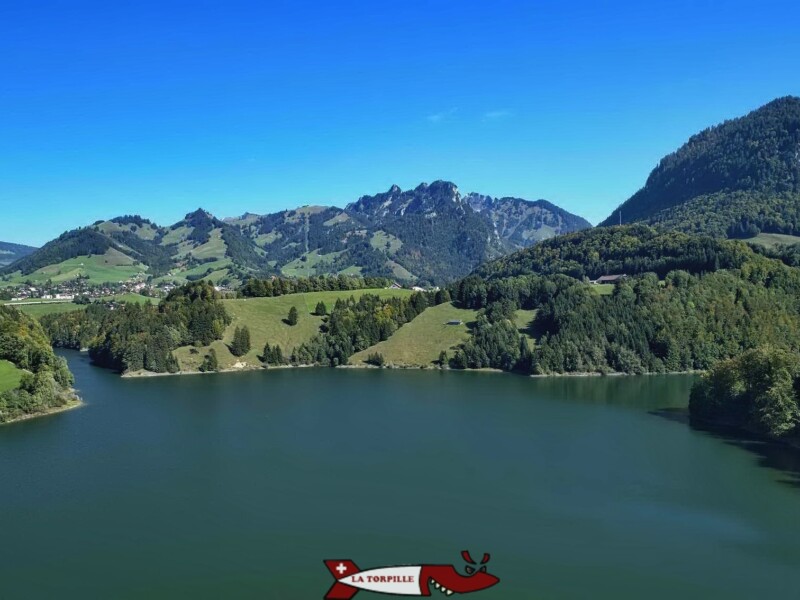 Le lac de Montsalvens.