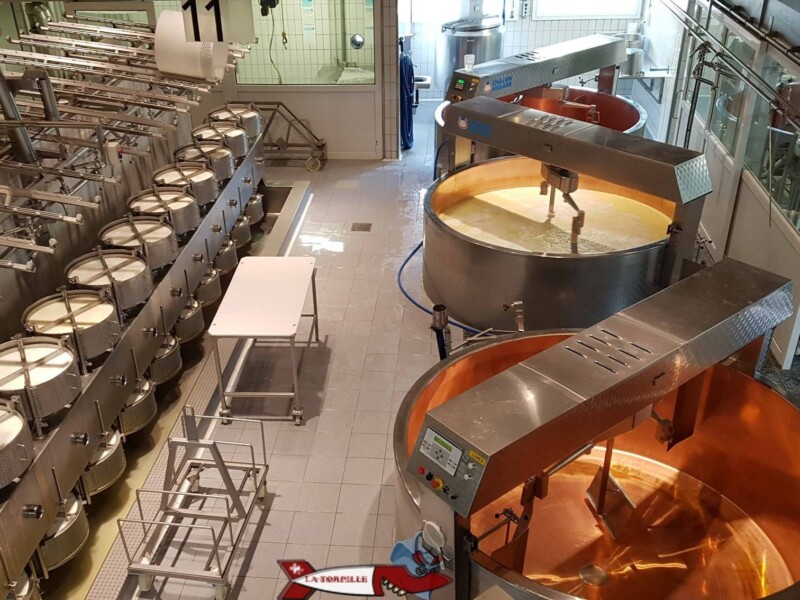 La visite de la fromagerie.