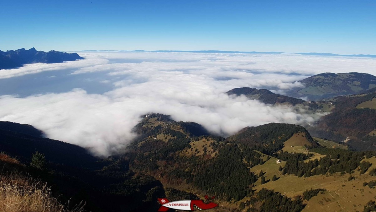 La mer de brouillard depuis le sommet des Rochers-de-Naye.