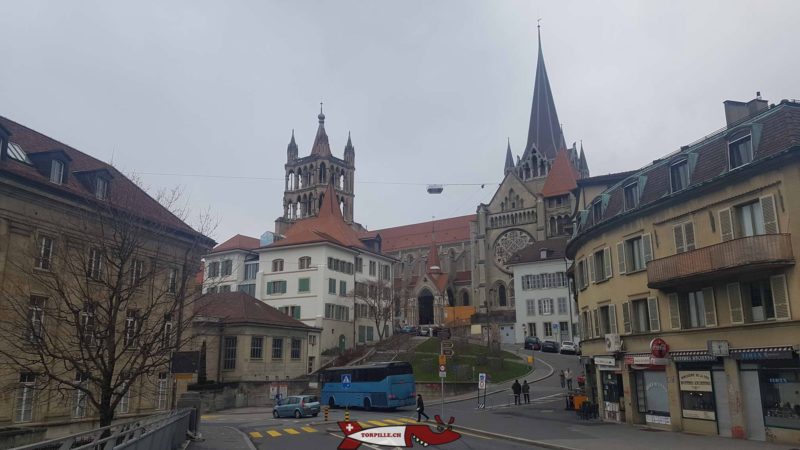 La cathédrale de Lausanne à côté de l'ancien évêché