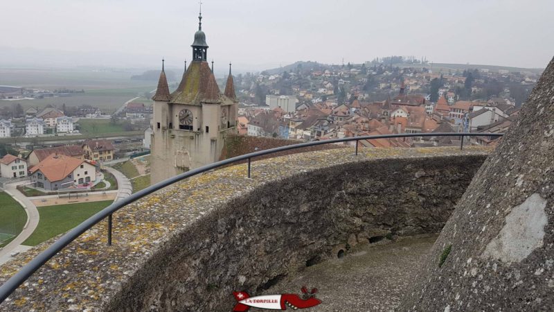 le sommet du donjon du château d'orbe