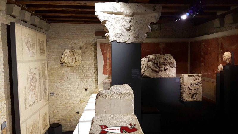 Sculptures en pierre au rez du musée romain d'avenches