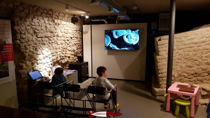 La salle de projection au sous-sol au musée romain d'avenches