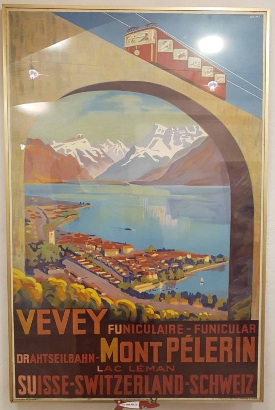 Ancienne affiche publicitaire du funiculaire vevey mont-pelerin au musée historique de Montreux