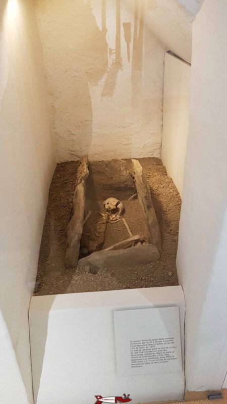 Une tombe ancienne au musée de montreux
