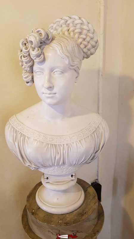 Le buste de Madame de Staël au musée du château de Coppet.