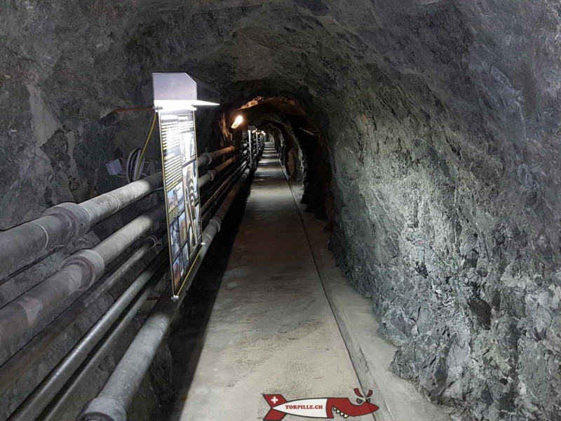 Le long couloir dans le fort d'evionnaz