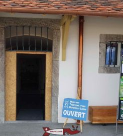 🏠🚌 Musée des Traditions et des Barques du Léman