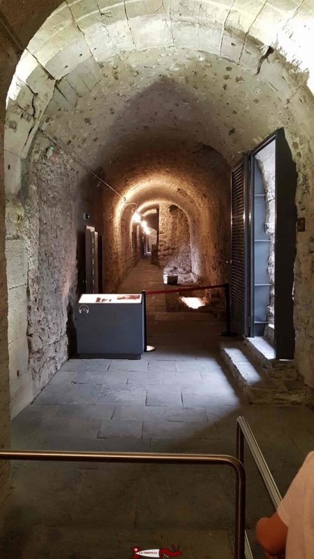 les catacombes de l'abbaye de saint-maurice