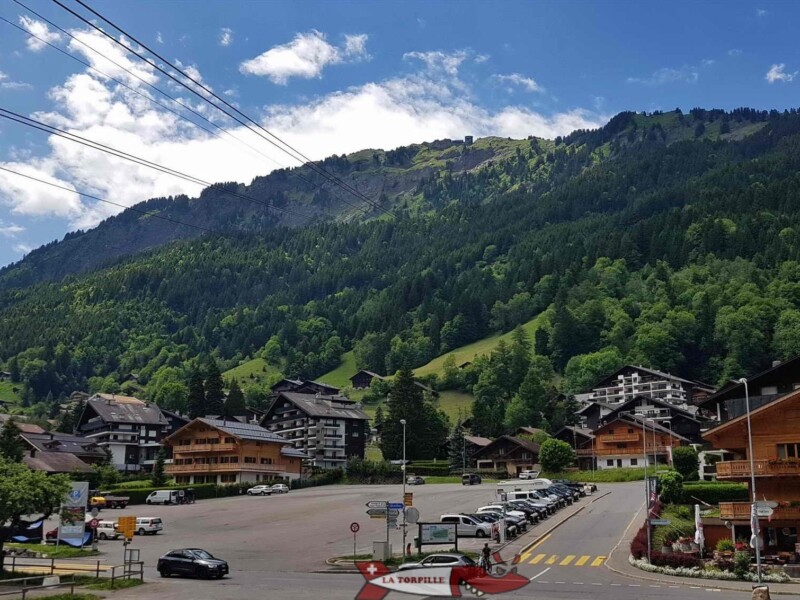 Le parking de champéry sous le téléphérique