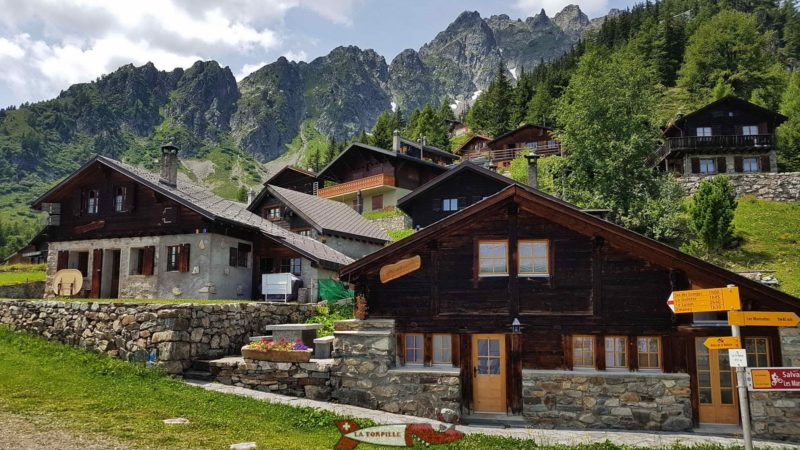 Le hameau de Creusaz.