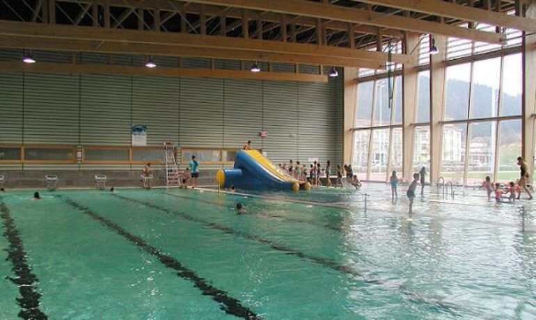🏊 Piscine Intérieure des Combes – Couvet