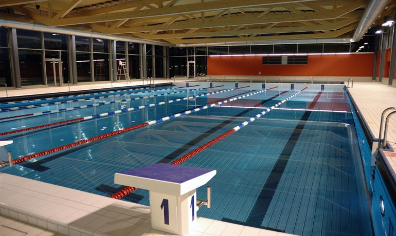 🏊 Piscine Intérieure et Extérieure d’Yverdon