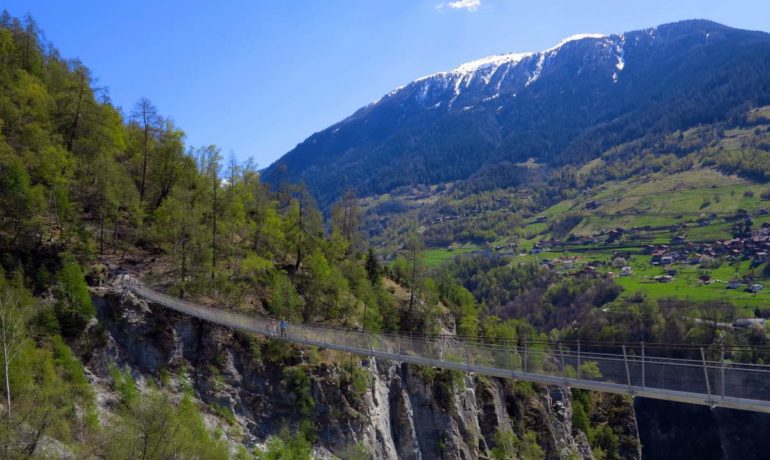 🌉 Passerelle Suspendue d’Ossona – St-Martin
