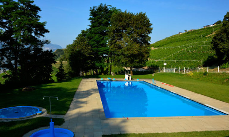 🏊 Piscine Extérieure de Grimisuat