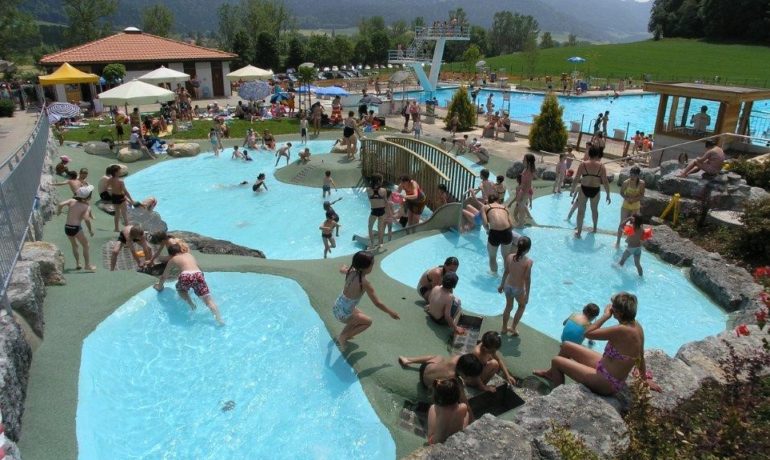 🏊 Piscine Extérieure des Combes – Boveresse
