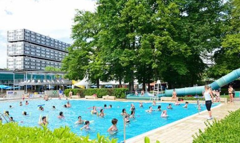 🏊 Piscine Intérieure et Extérieure du Lignon – Vernier