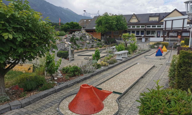 ⛳ Minigolf du Relais de la Sarvaz – Saillon