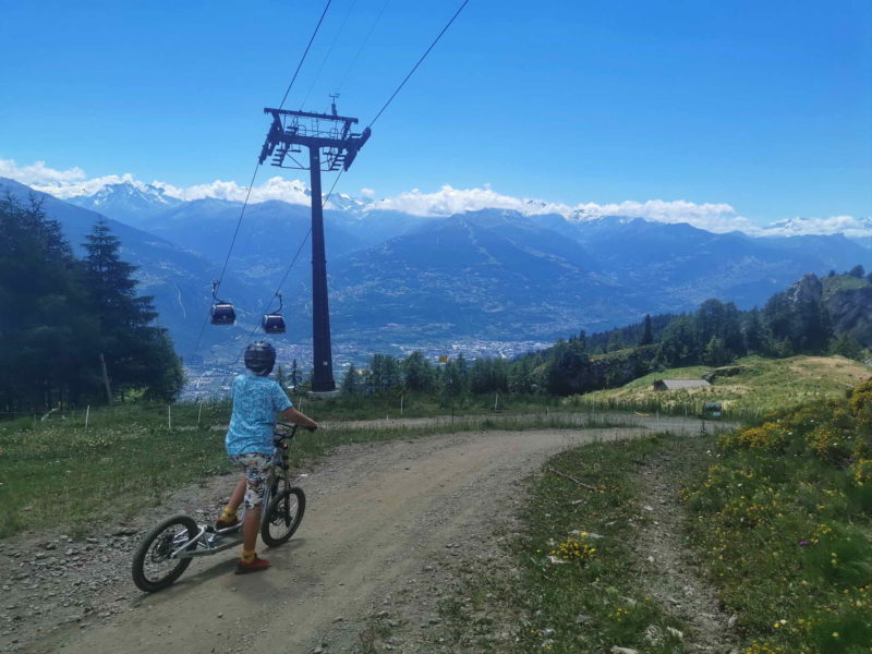 La trottinherbe à Anzère. 