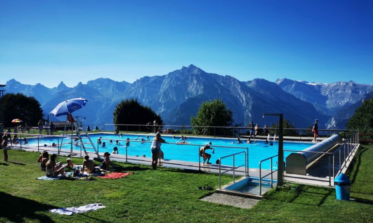 🏊 Piscine Extérieure de Nendaz