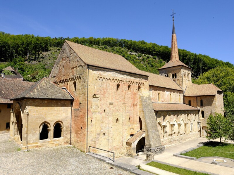 L'abbatiale de l'abbaye de Romainmôtier.