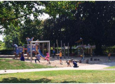 🦌 Parc Guillemin de Pully | Piscine en Plein Air et Parc aux Biches