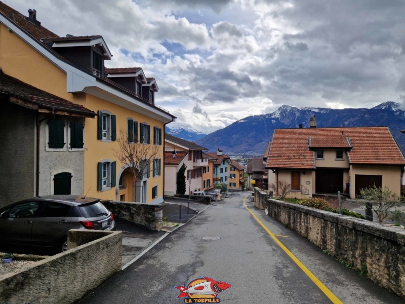 Le village d'Yvorne est classé parmi les plus beaux villages de Suisse.