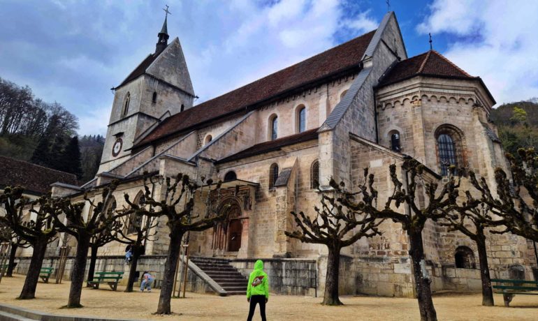 ⛪ Collégiale de St-Ursanne – Clos-du-Doubs