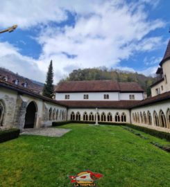 ⛪ Collégiale de St-Ursanne – Clos-du-Doubs