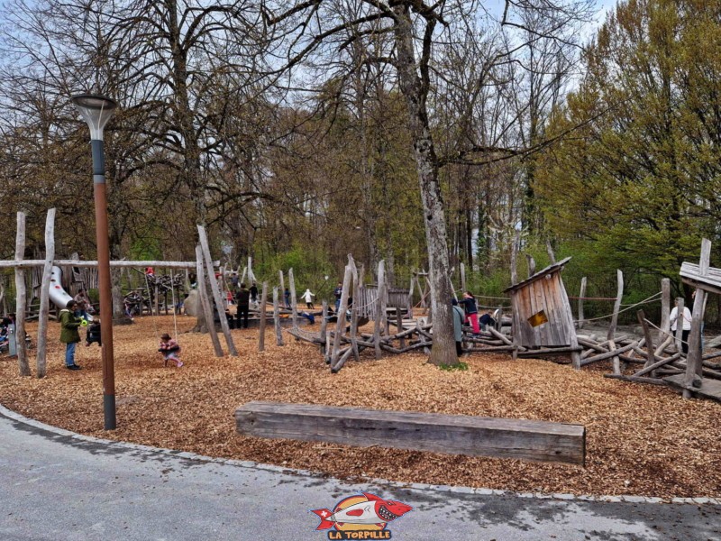 La place de jeux du parc de Sauvabelin.
