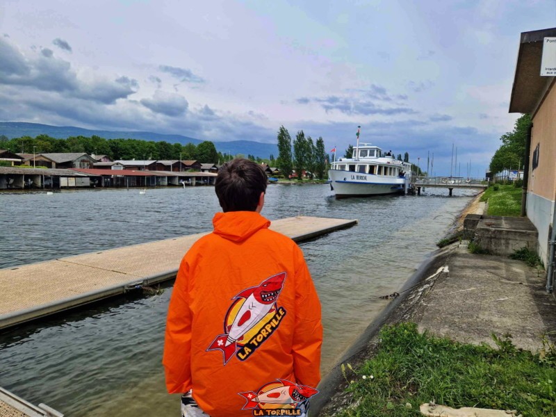 Le débarcadère d'Yverdon ne se trouve par au niveau du lac Neuchâtel, mais sur la rivière Thielle.