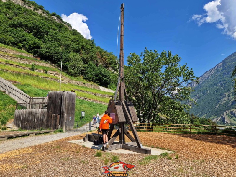 La bien nommée couillarde. Château de la Bâtiaz, Martigny