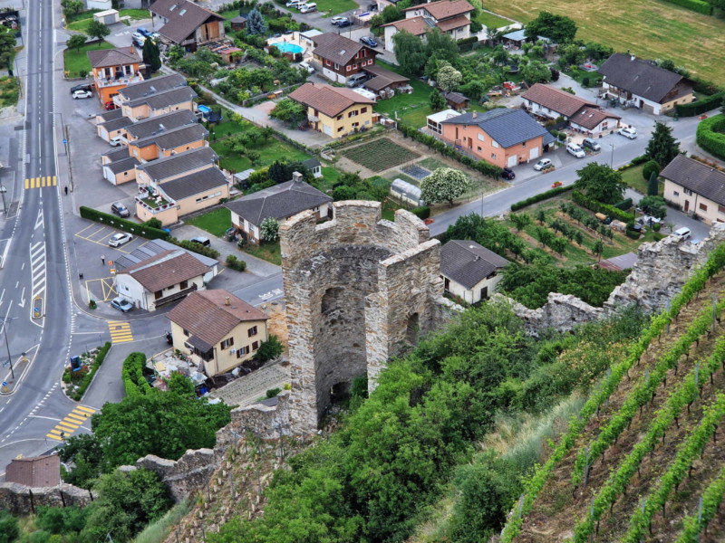 La tour au sud. Château de Saillon