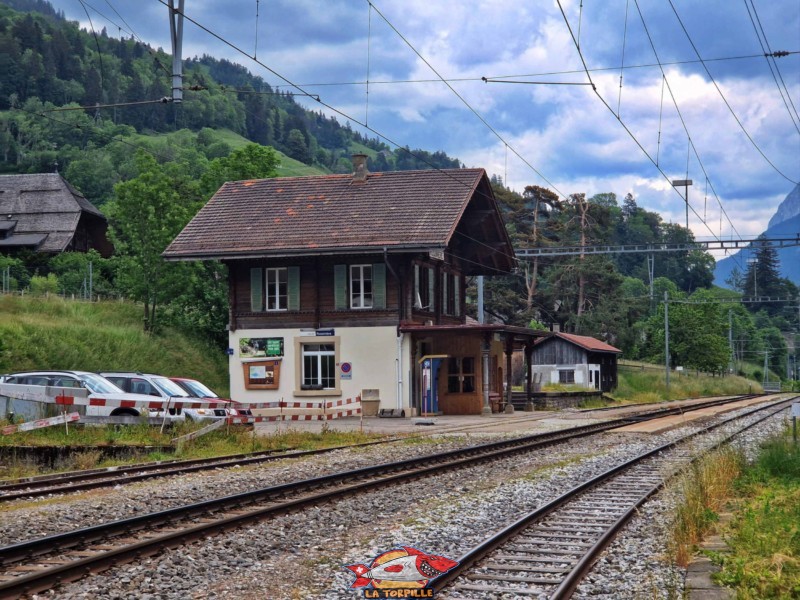 La gare de Rossnière. lac du Vernex, Rossinière, Pays d'Enhaut.