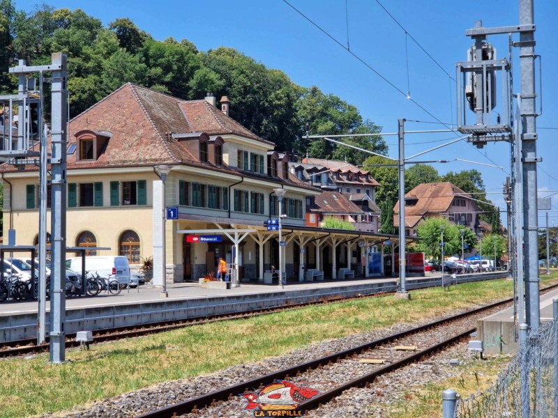 La gare CFF du Bouveret à côté du port.