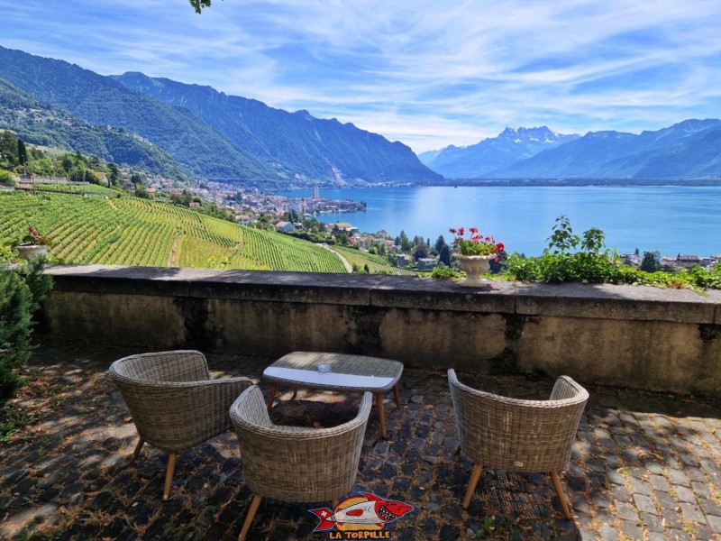 esplanade, château châtelard, montreux