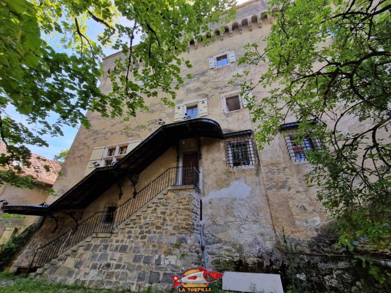 côté nord, donjon, château châtelard, montreux