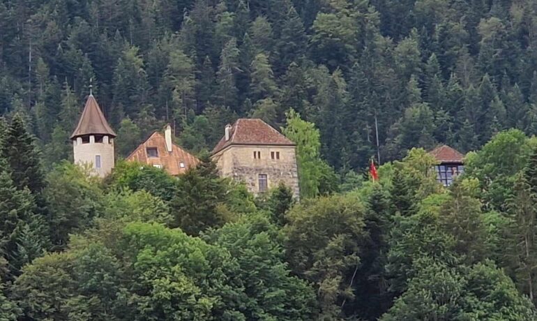 🏰 Château de Môtiers – Val-de-Travers
