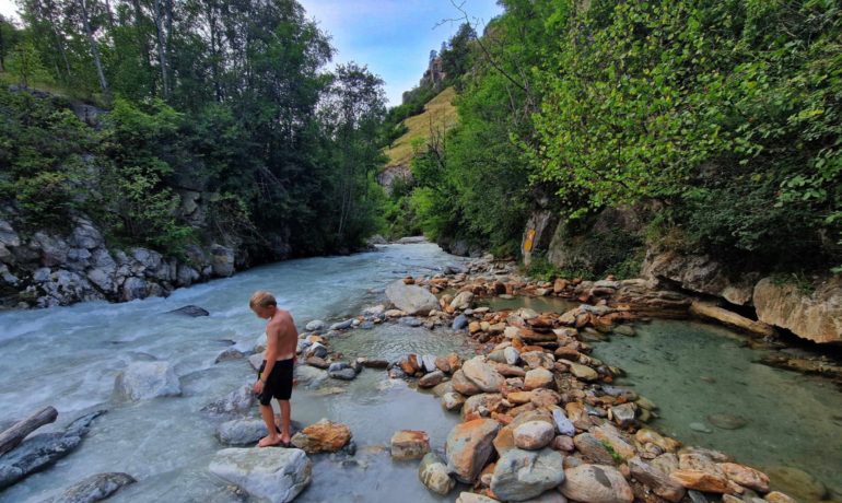 🍃 Sources d’Eau Chaude de Combioula – Val d’Hérens