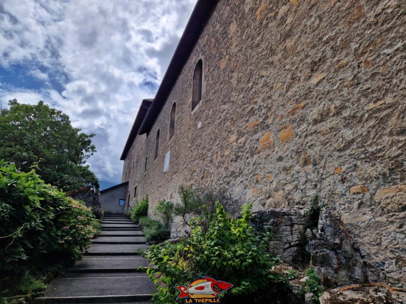 entrée est, monastère des bernadines, collombey