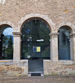 ⛪🏰 Monastère de Collombey | Château d’Arbignon