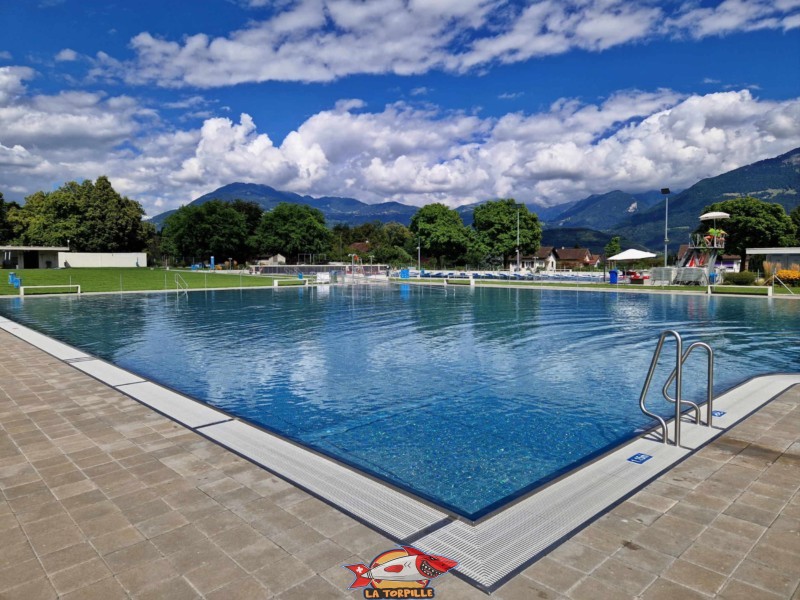 bassin enfant, piscine de monthey, Bas-Valais