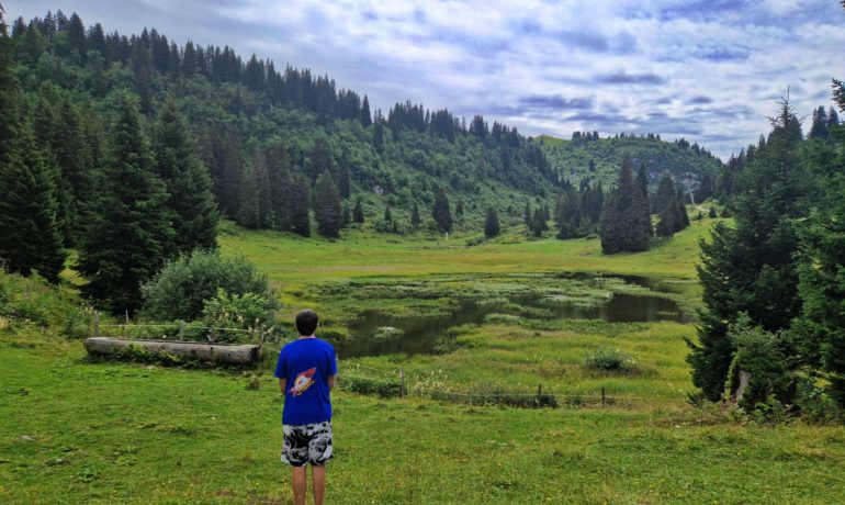 🚤 Lac de l’Entonnoir – La Forclaz