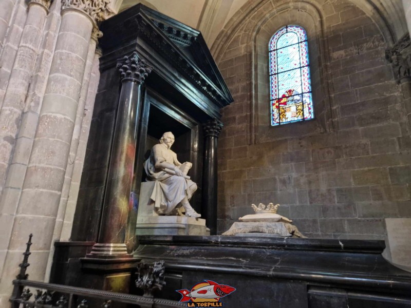 La chapelle et le tombeau de Rohan. Henri II de Rohan (1579 - 1638), duc de Rohan, est né à Blain au sein d'une riche famille bretonne convertie au protestantise.