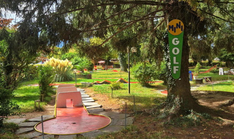 ⛳ Minigolf de l’Ouchettaz – Villeneuve