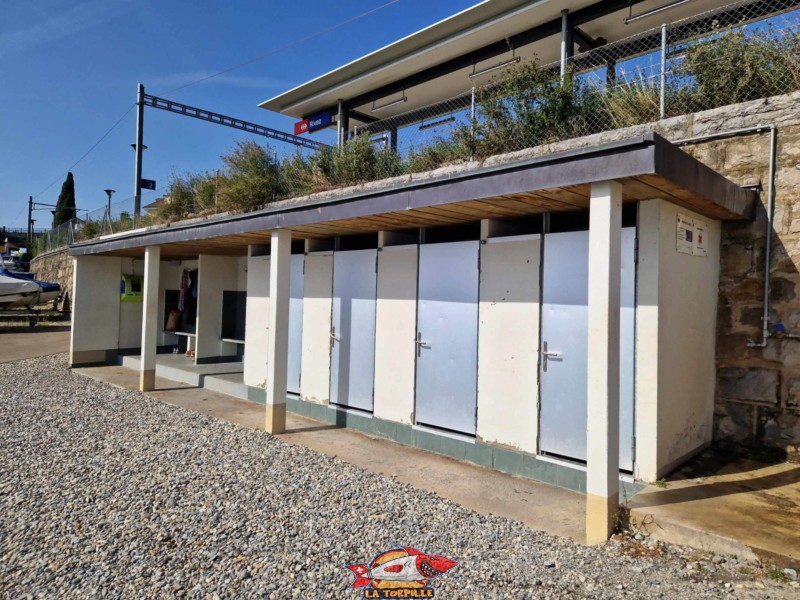 Les vestiaires de la plage.