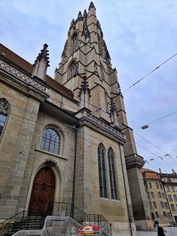Tour-clocher. Cathédrale St-Nicolas de Myre, Fribourg.