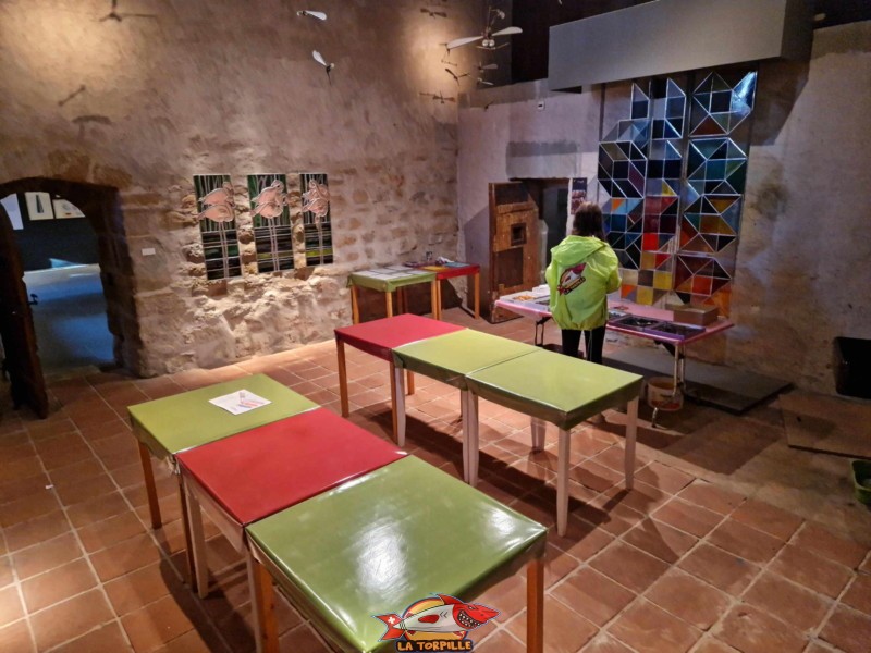 Espace enfants. Le Vitromusée de Romont ou musée suisse du vitrail et des arts du verre